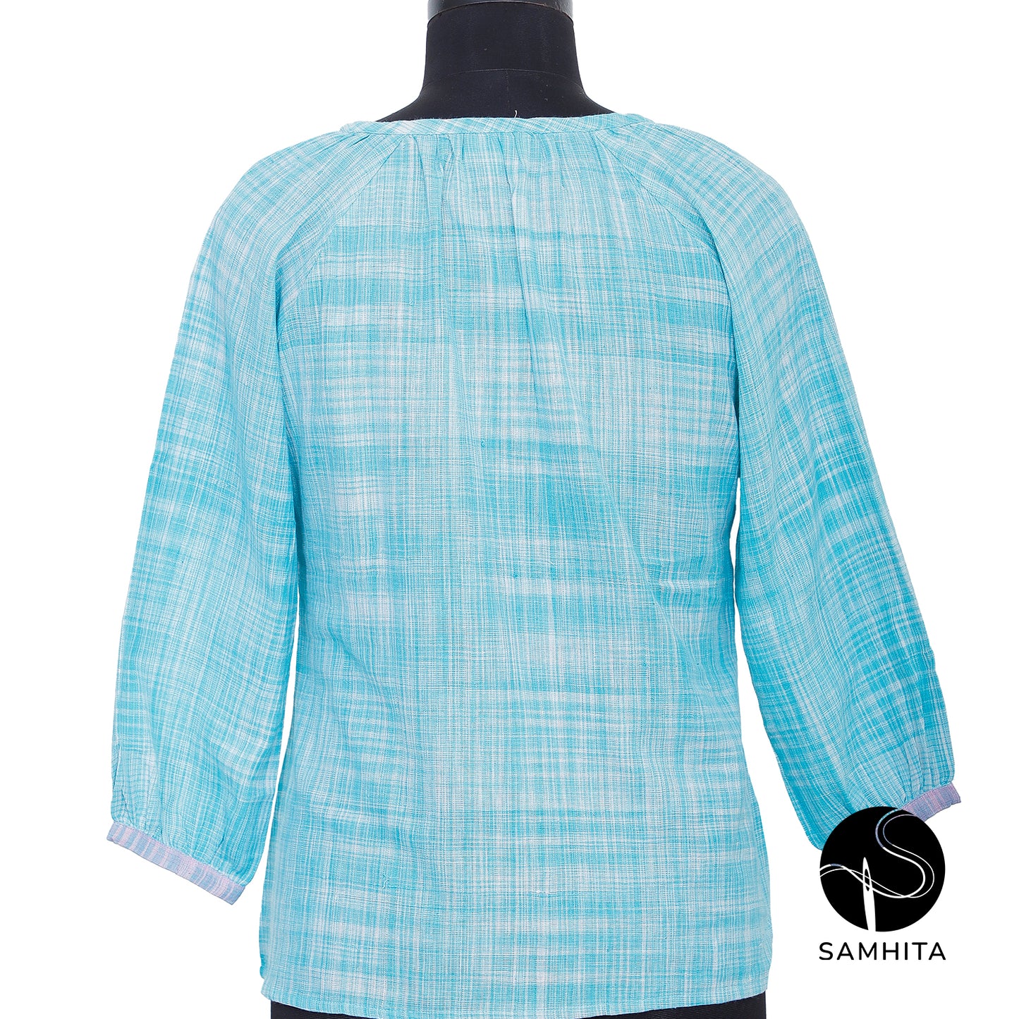 Blue space-dyed short top with a gathered collar and button-down design (WT201B)