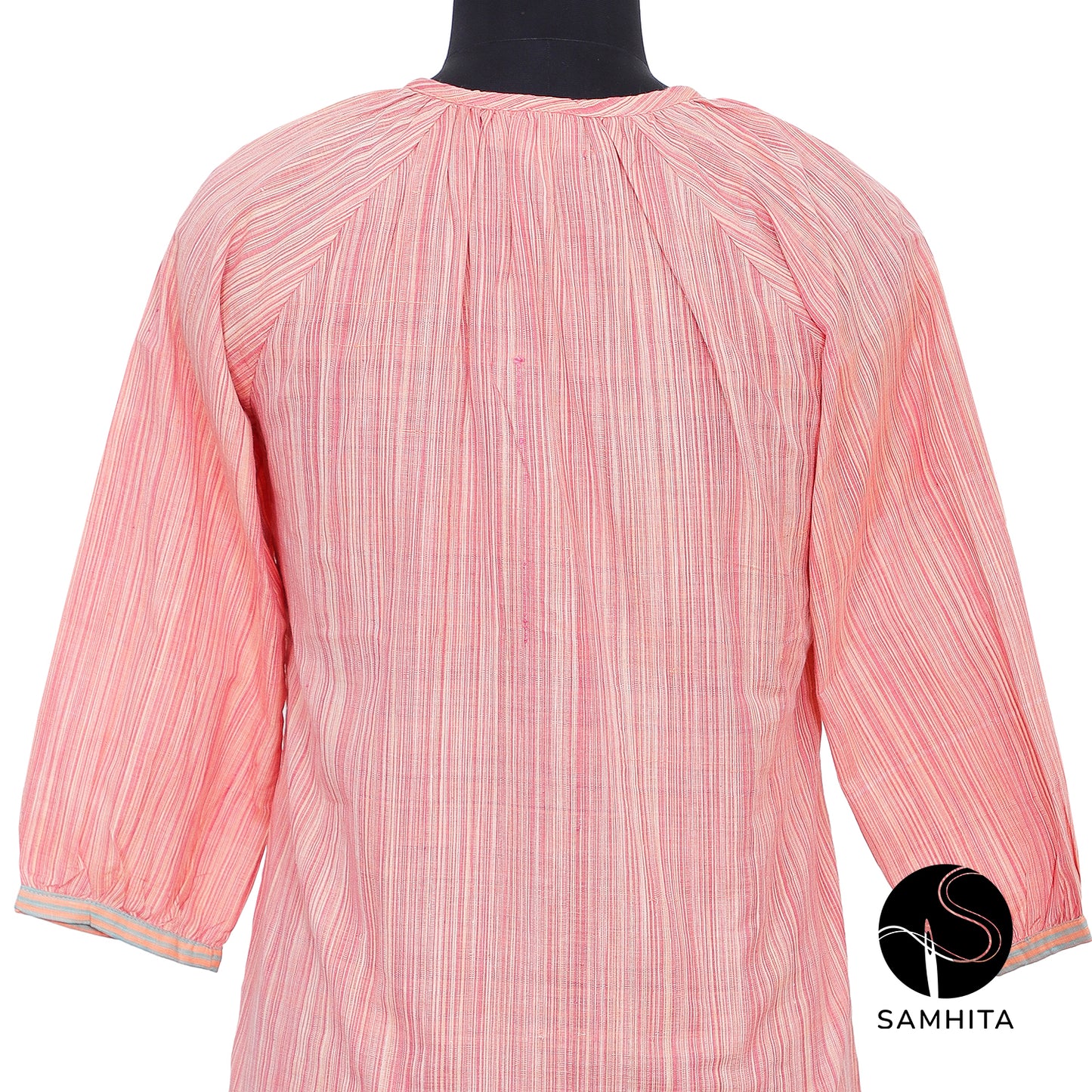 Red space-dyed short top features a gathered collar and button-down front (WT201C)