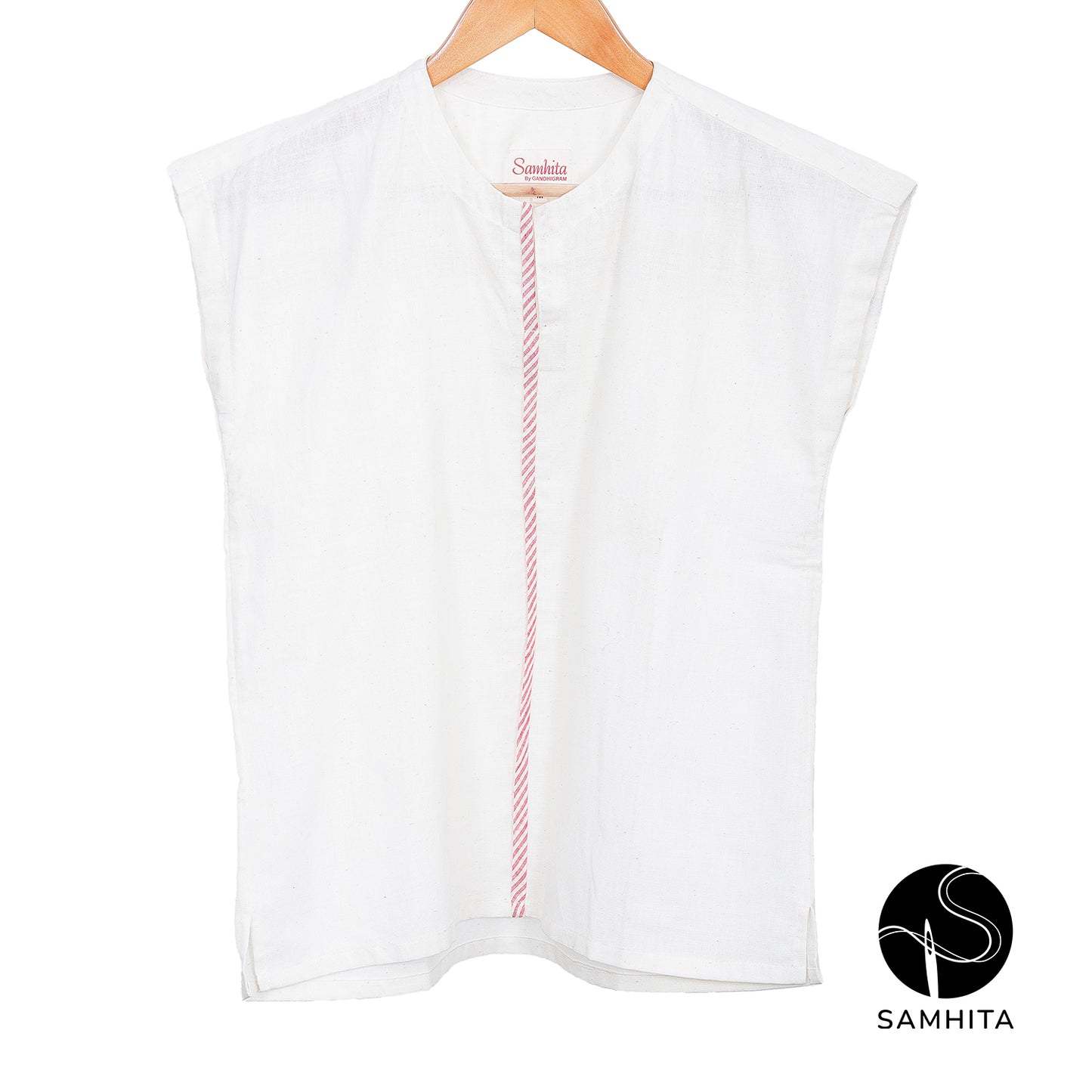 Kora top with cap sleeves and contrast detail in the center(WT208A)