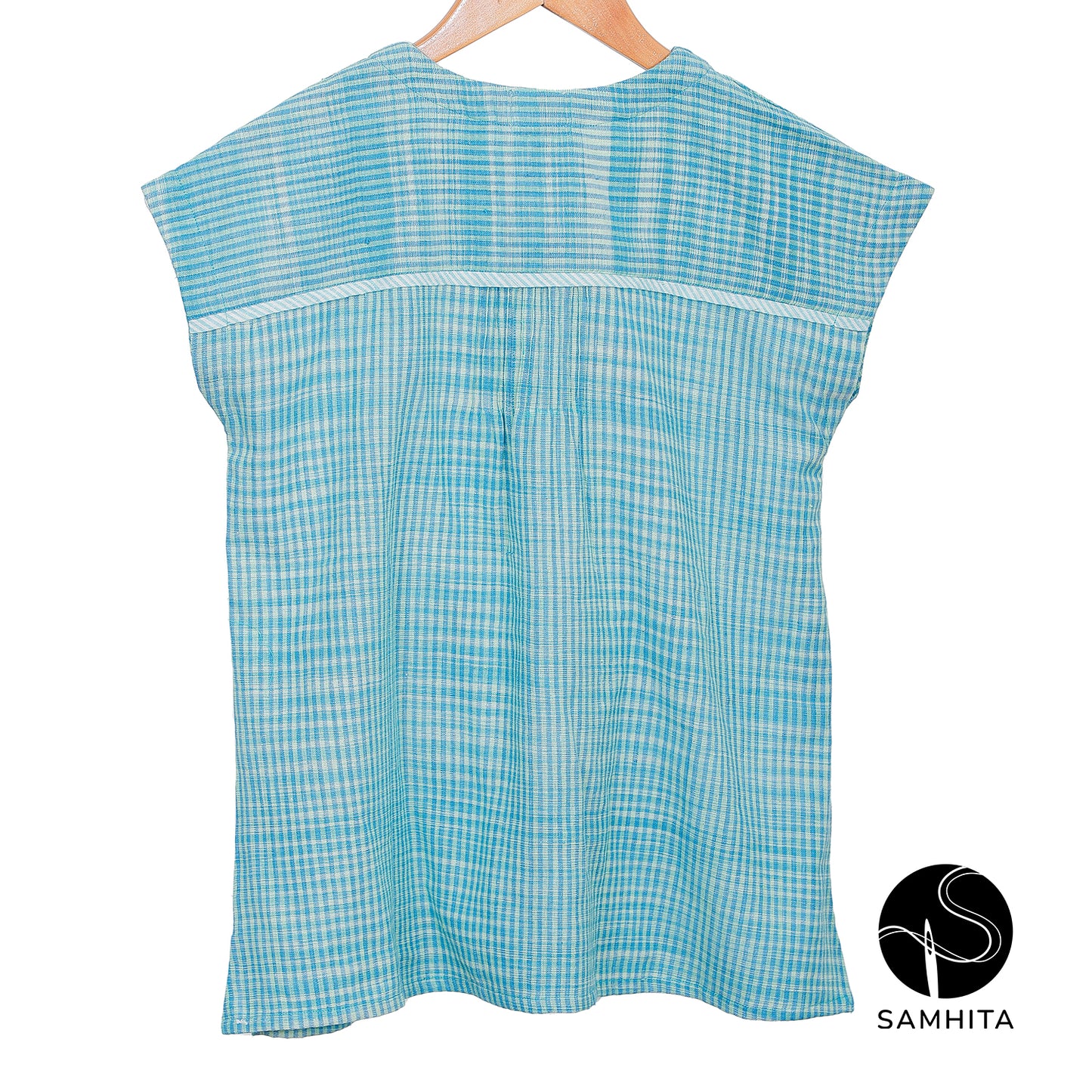 Blue space-dyed top with cap sleeves and contrast detail in the center(WT208B)