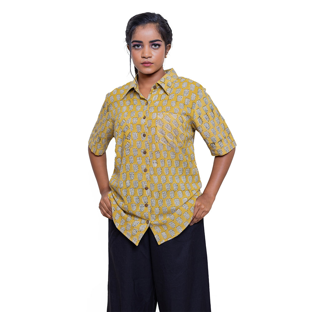 MUSTARD BLOCK PRINTED SHIRT WITH POCKETS AND WOOD BUTTONS