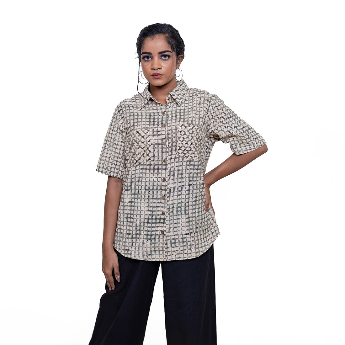 
                  
                    BEIGE AND BLACK BLOCK PRINTED SHIRT WITH POCKETS AND WOOD BUTTONS
                  
                