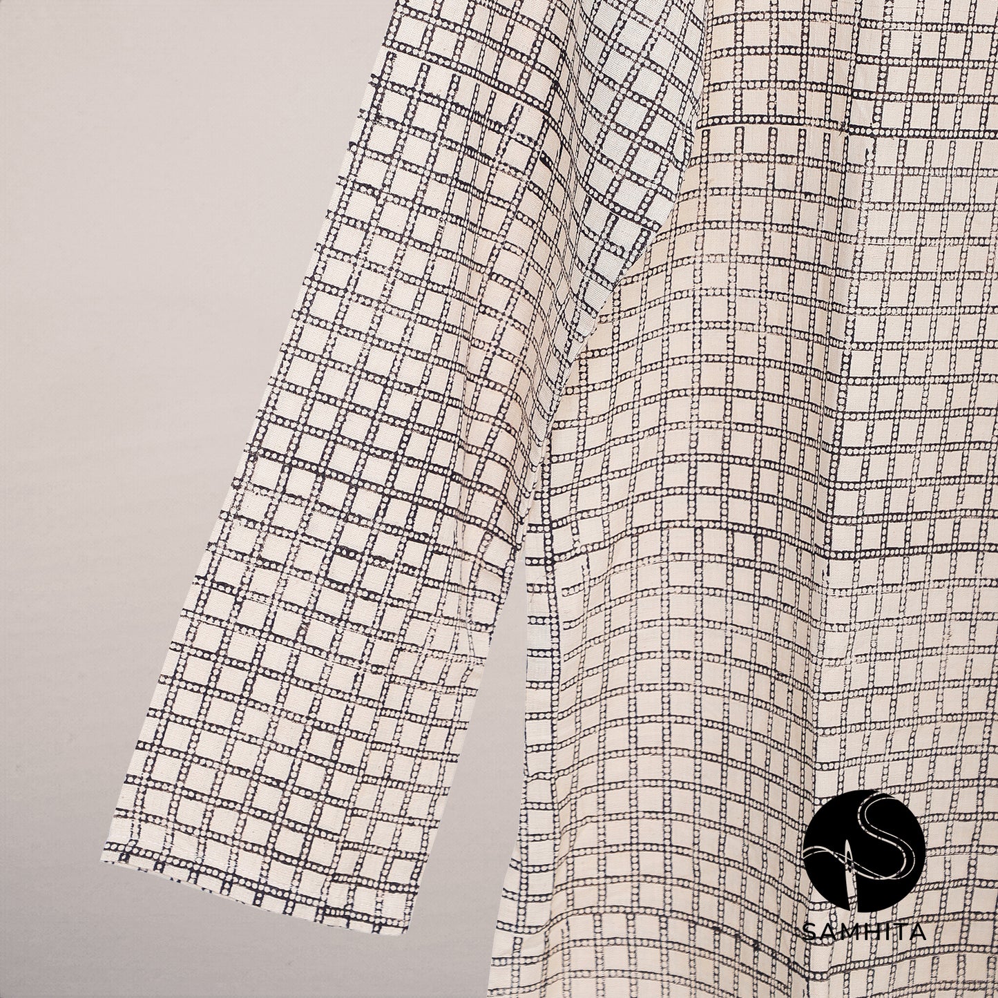 
                  
                    Men's Beige Checkered Hand-Block Printed Full-Sleeve Handwoven Khadi Kurta (MK 105 A)
                  
                