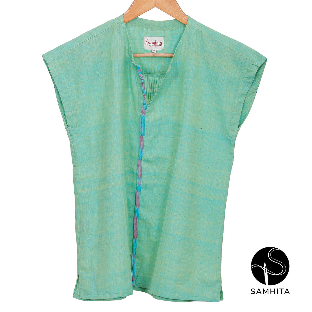 
                  
                    Blue-green pastel  top with cap sleeves and contrast detail in the center (WT208D)
                  
                